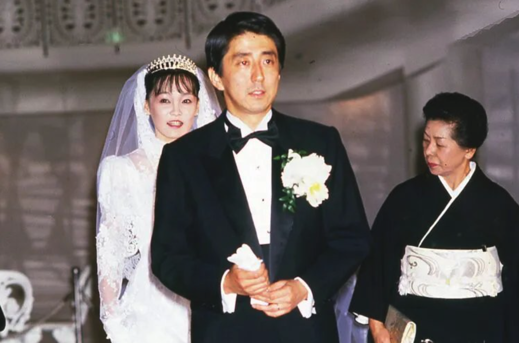 安倍昭恵の若い頃の写真1